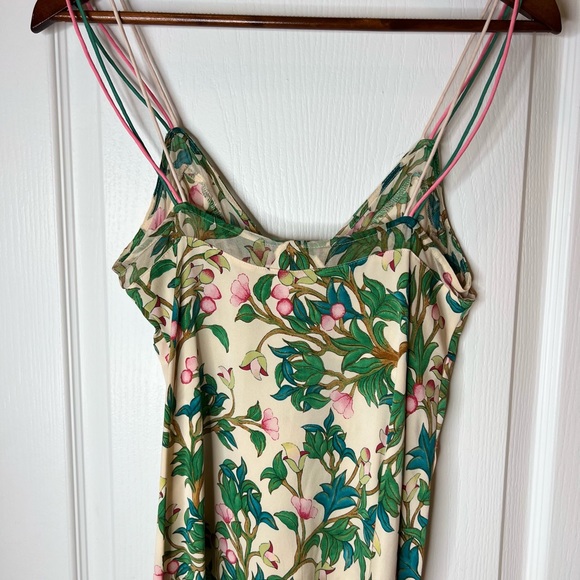 Diane Von Furstenberg Silk Woman’s Top - Size 4 - Picture 3 of 5